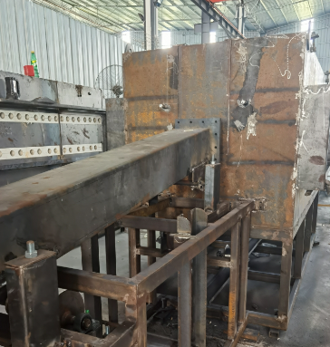 大型臥式真空光亮退火爐的結構和安裝特點