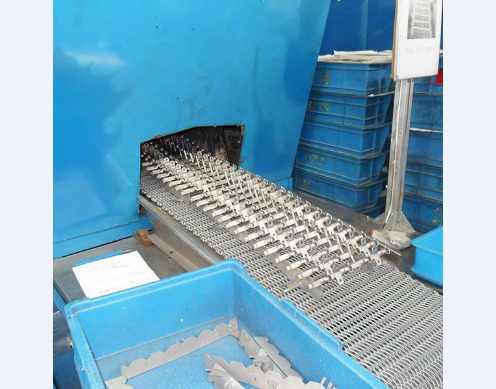 一種氣氛保護網帶式釬焊爐冷卻裝置