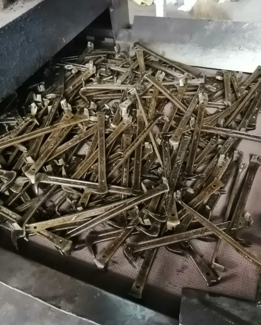 45鋼拔釘器淬火處理(圖4)