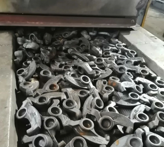 使用網帶爐對40Mn2合金搖臂調質處理