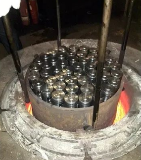 化學(xué)熱處理的主要特征是什么？